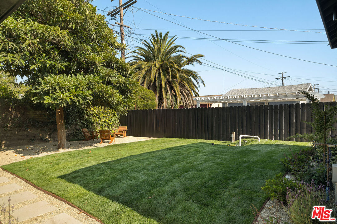 5722 Chesley Ave