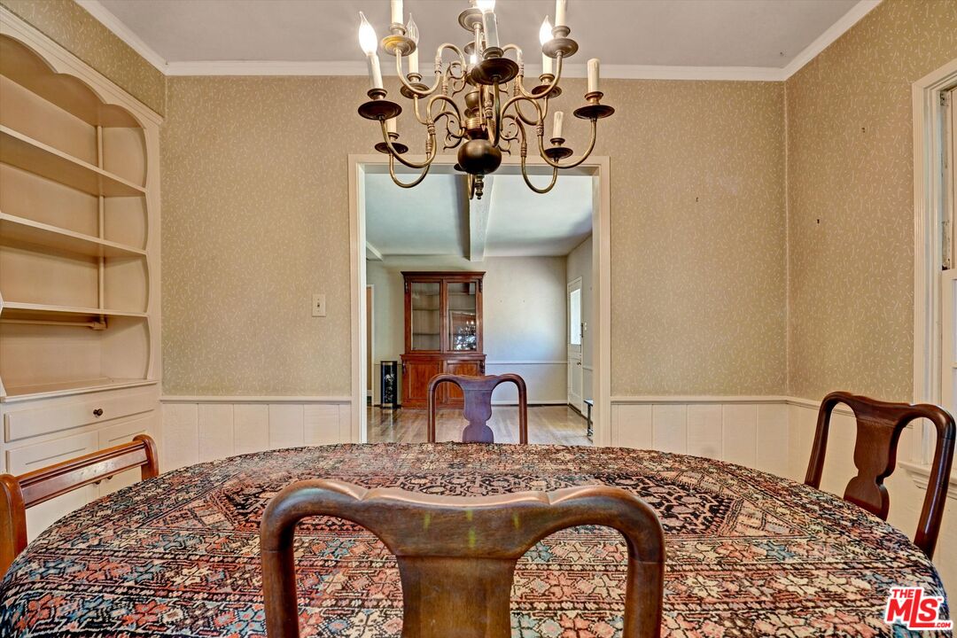 11216 Aqua Vista St