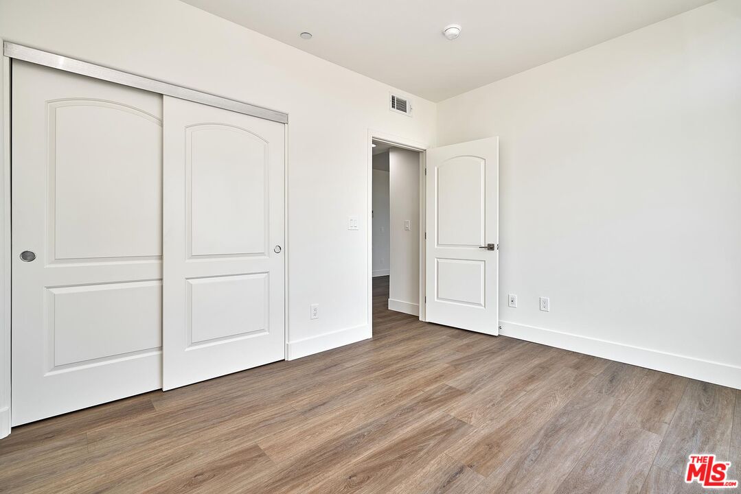401 N Serrano Ave Unit: 301