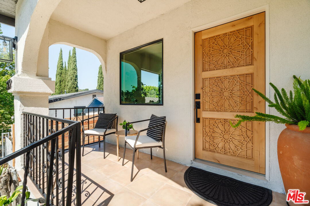 2919 Valle Vista Dr