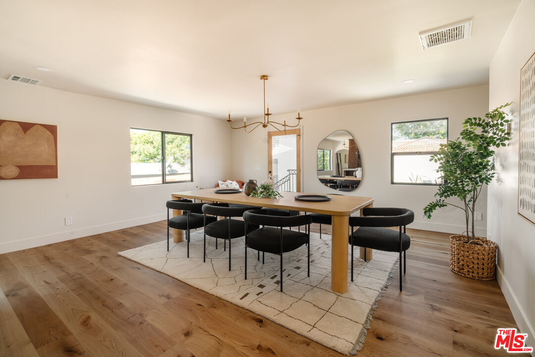 2919 Valle Vista Dr