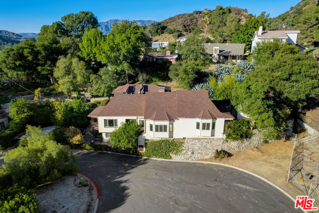 1865 Verdugo Knolls Dr