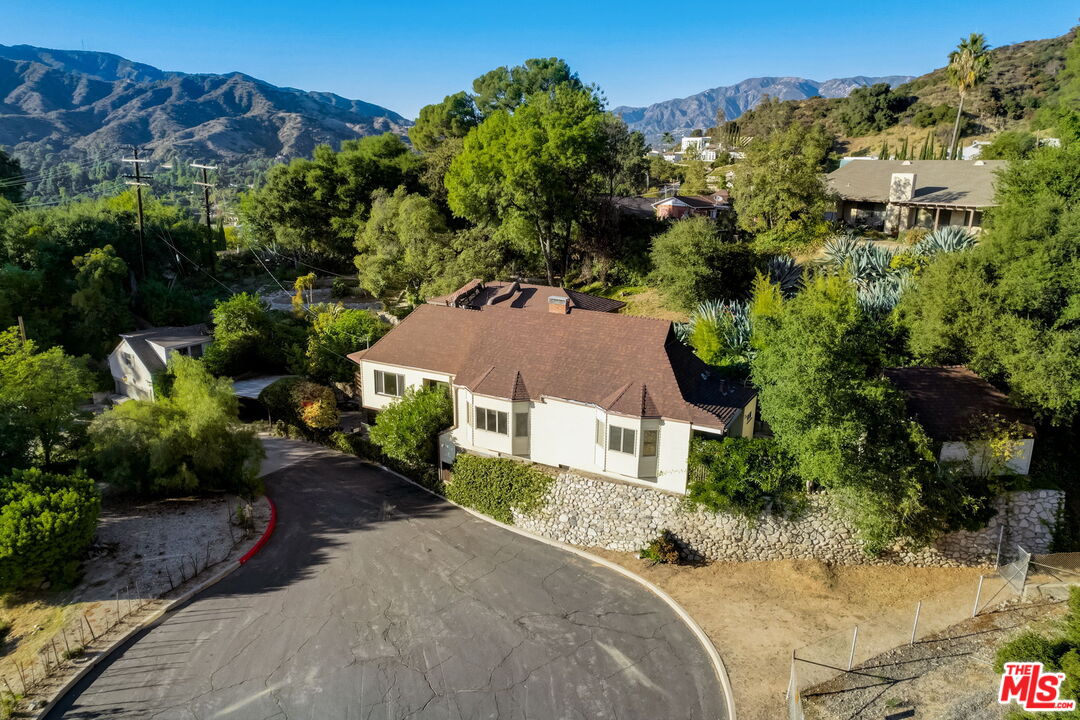 1865 Verdugo Knolls Dr