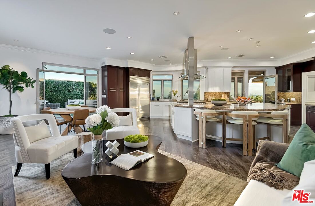 9196 Thrasher