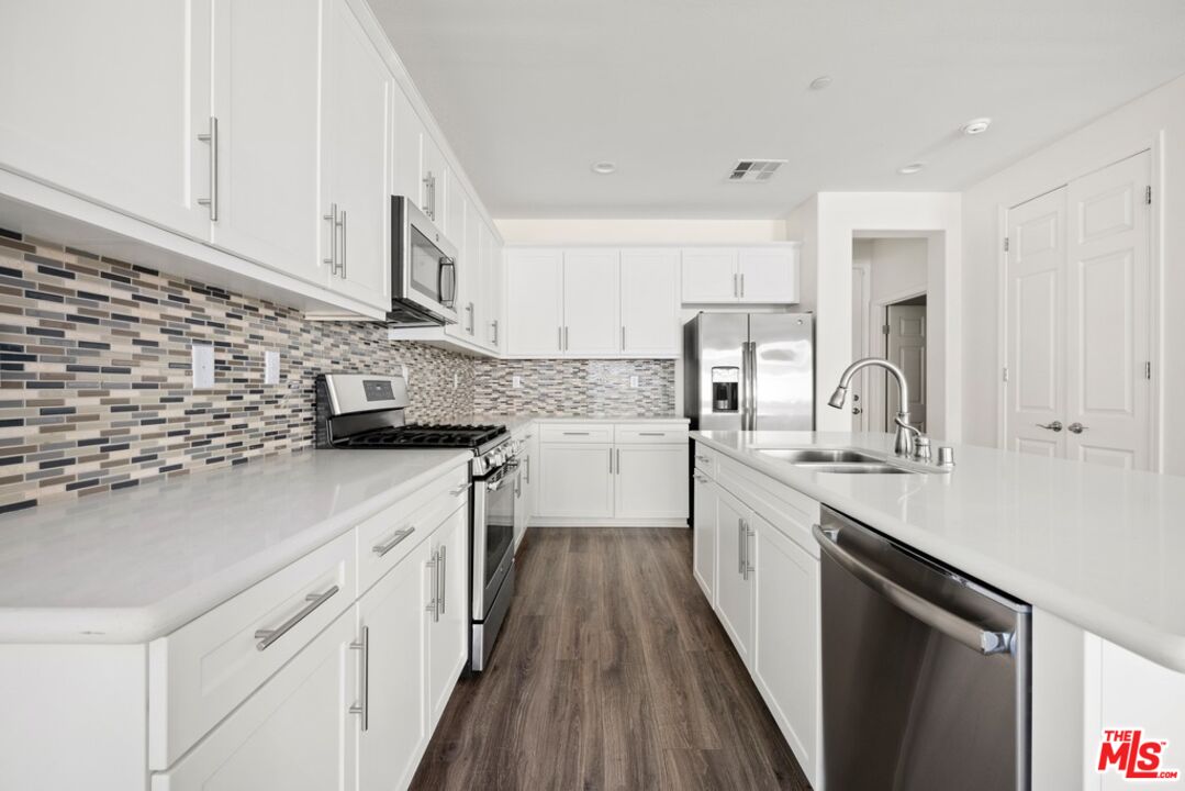 15001 Emma Dr