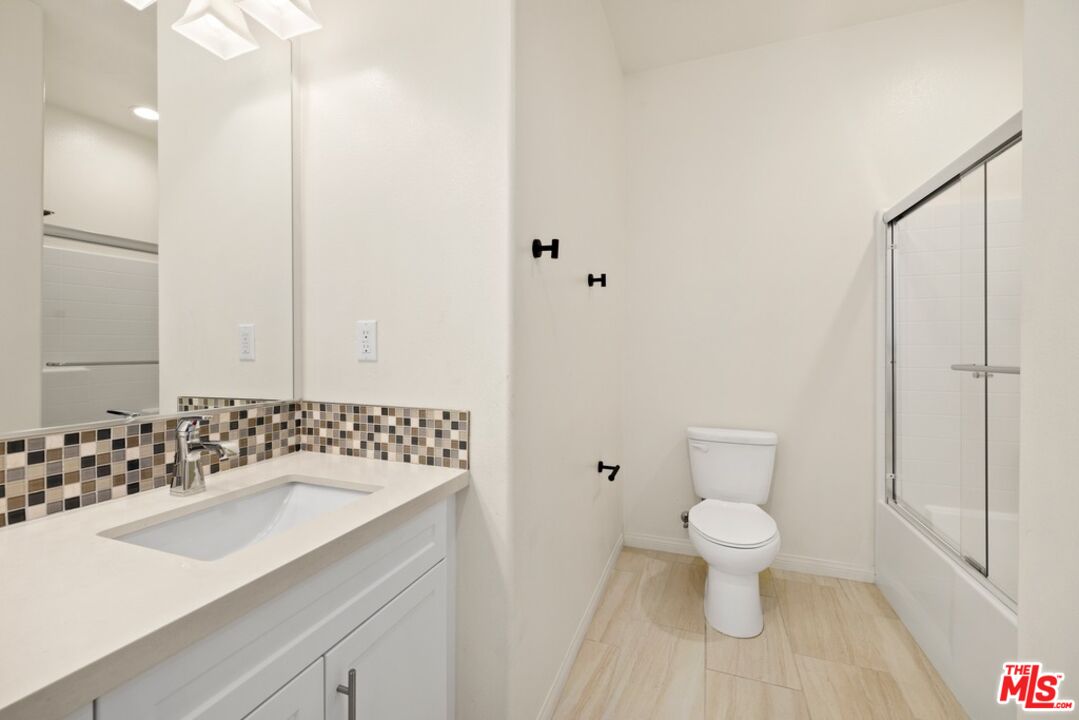 15001 Emma Dr