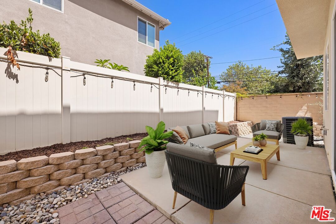 15001 Emma Dr