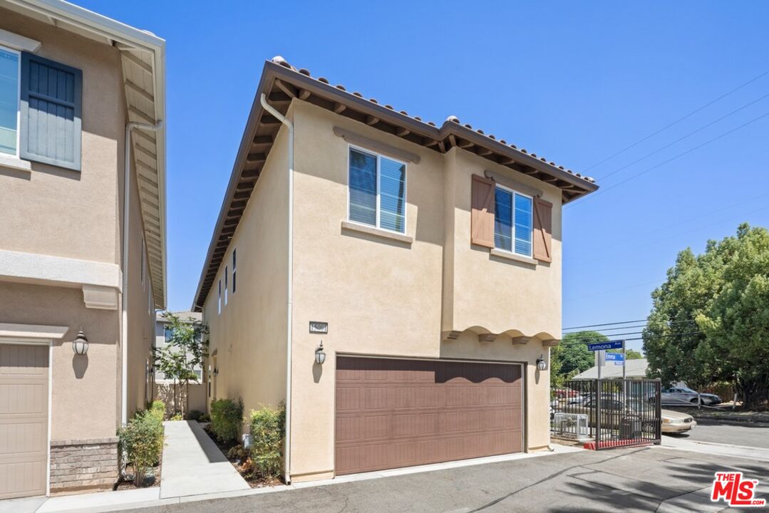 15001 Emma Dr