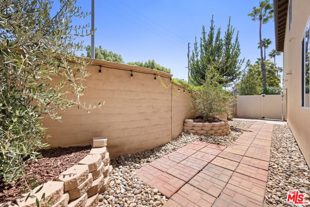 15001 Emma Dr