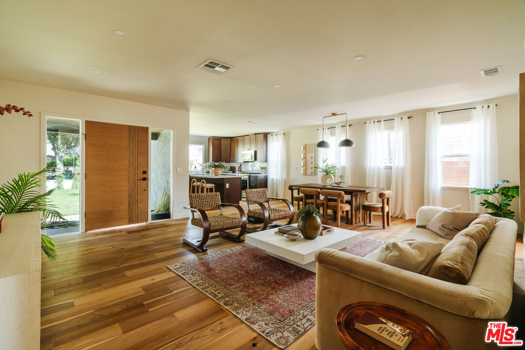 410 N Avenue 66