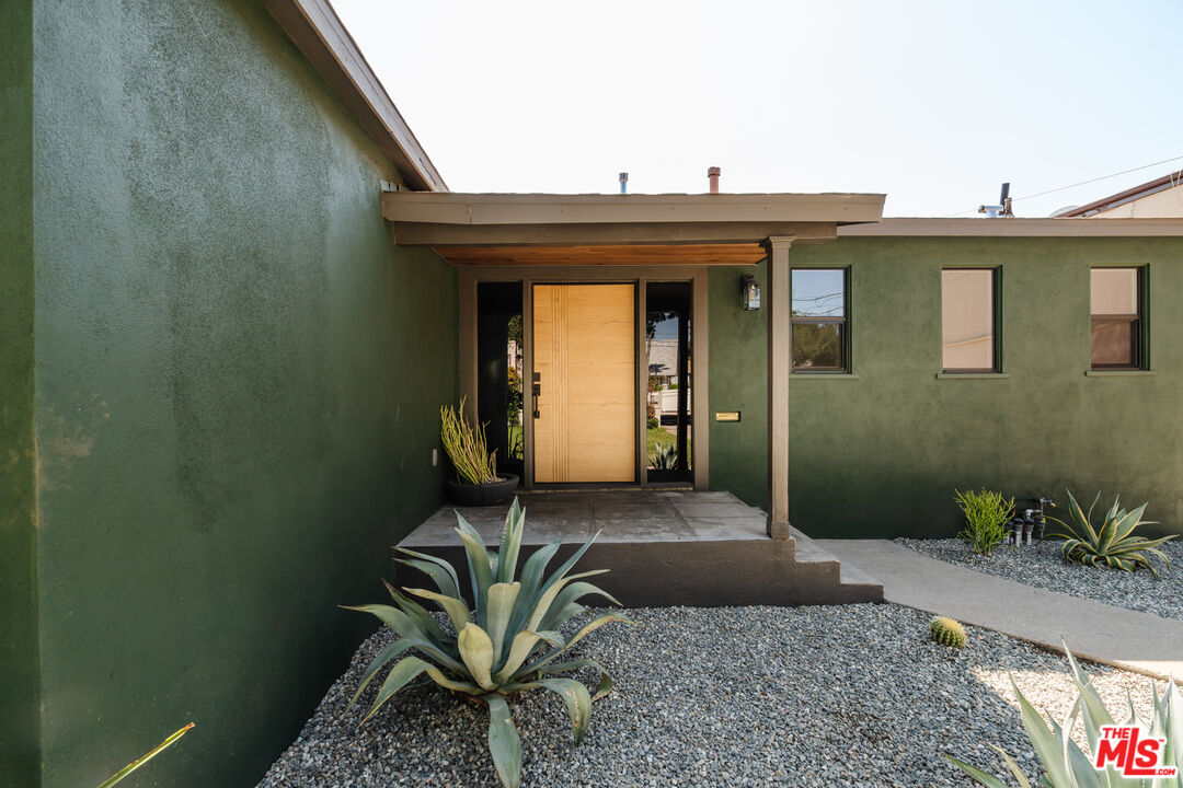 410 N Avenue 66