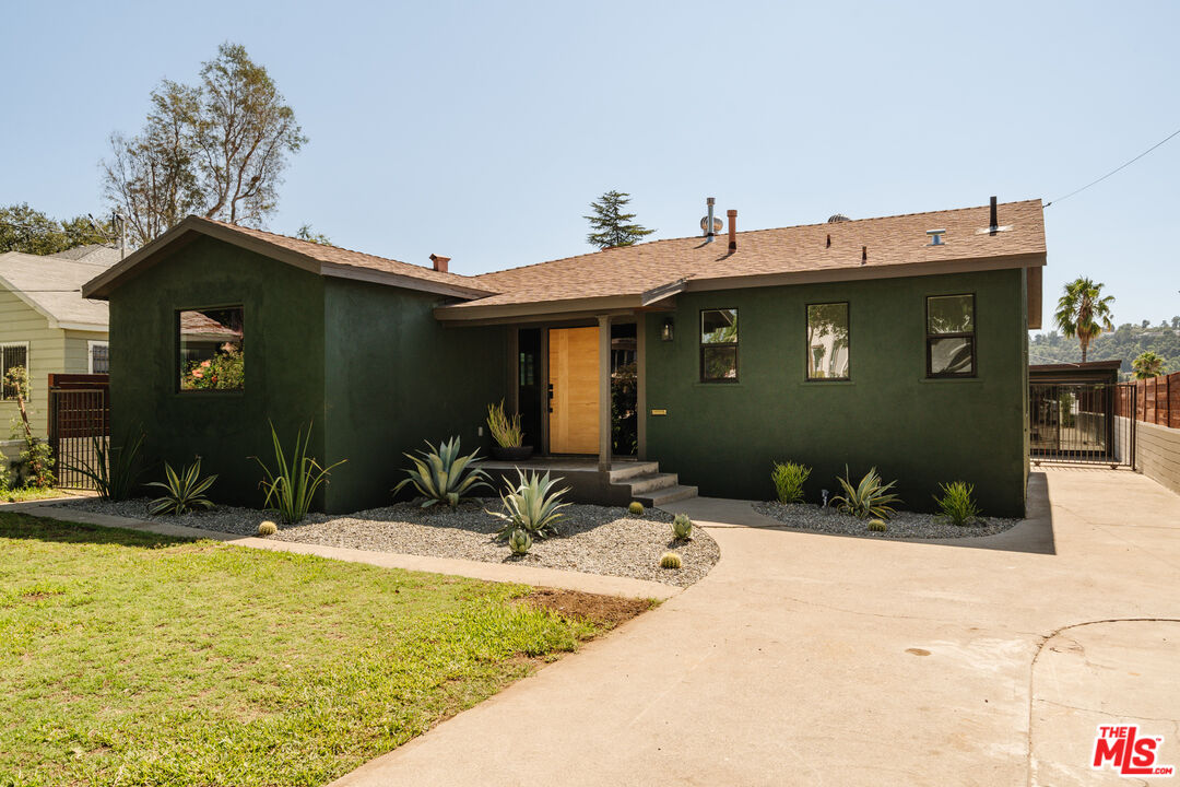 410 N Avenue 66