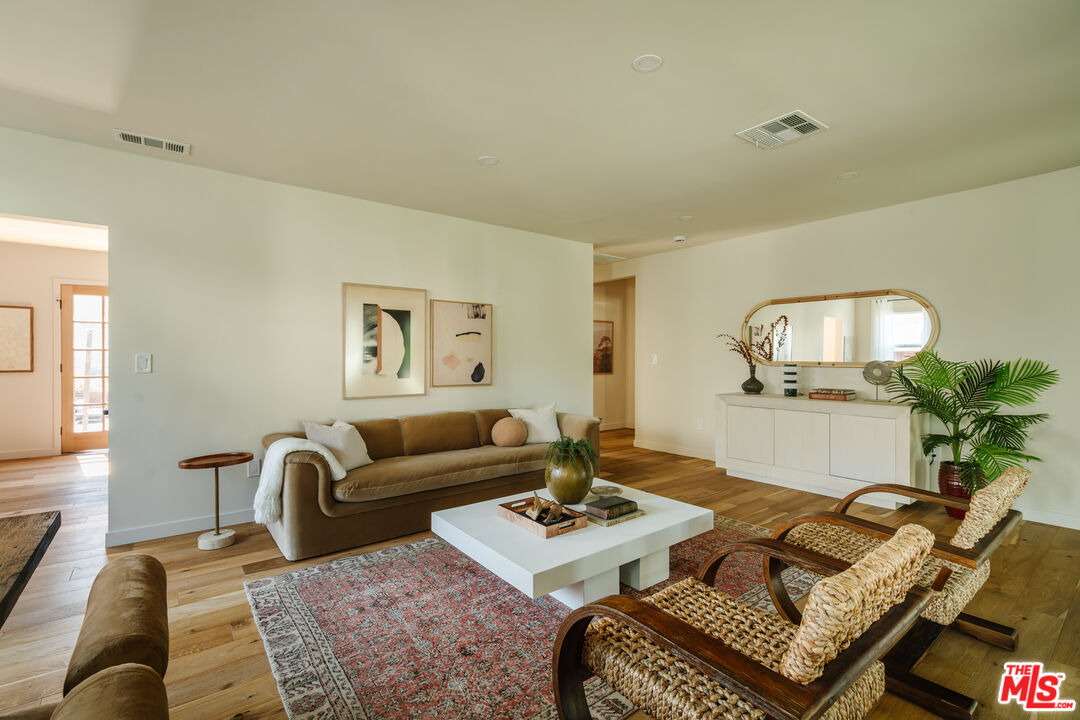 410 N Avenue 66