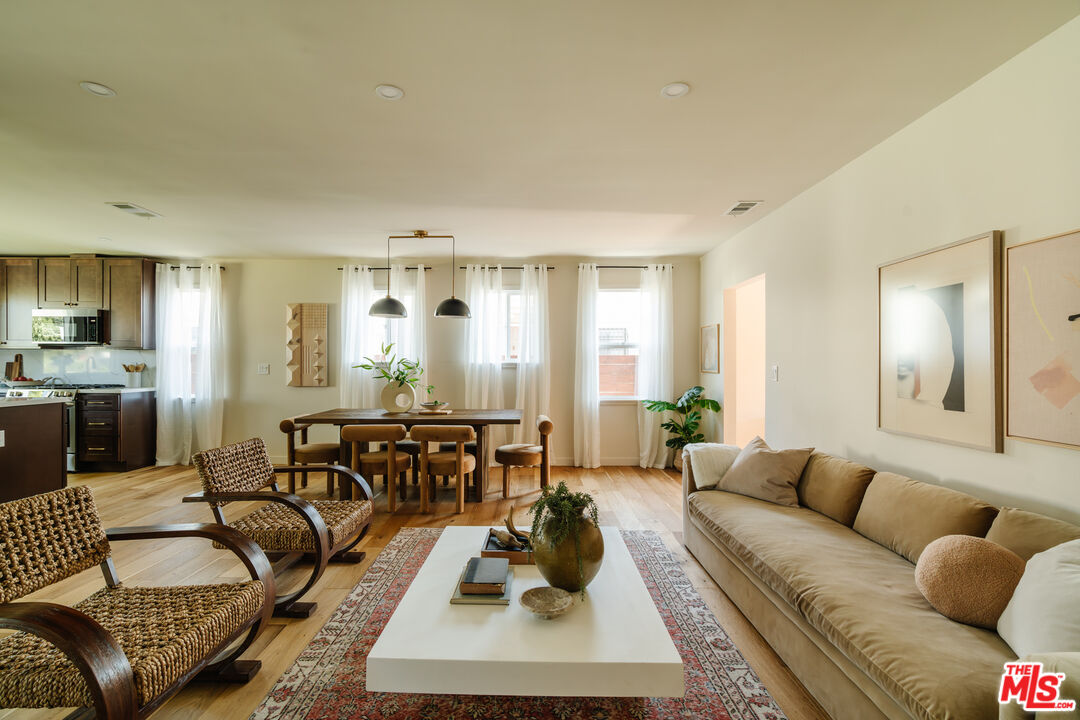 410 N Avenue 66