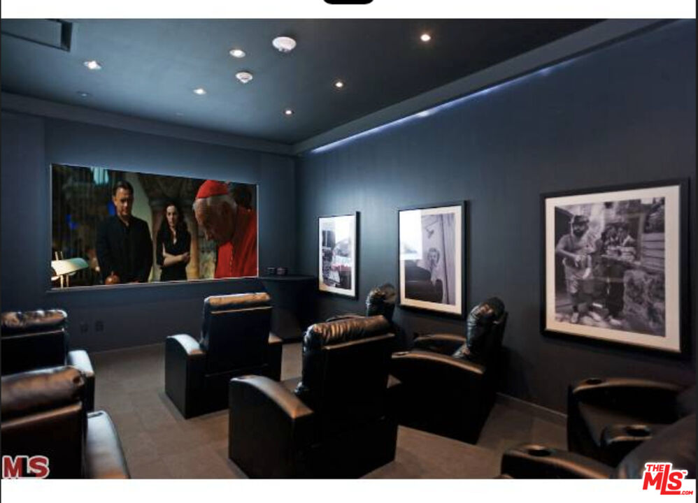 6250 HOLLYWOOD BLVD Unit: 8A