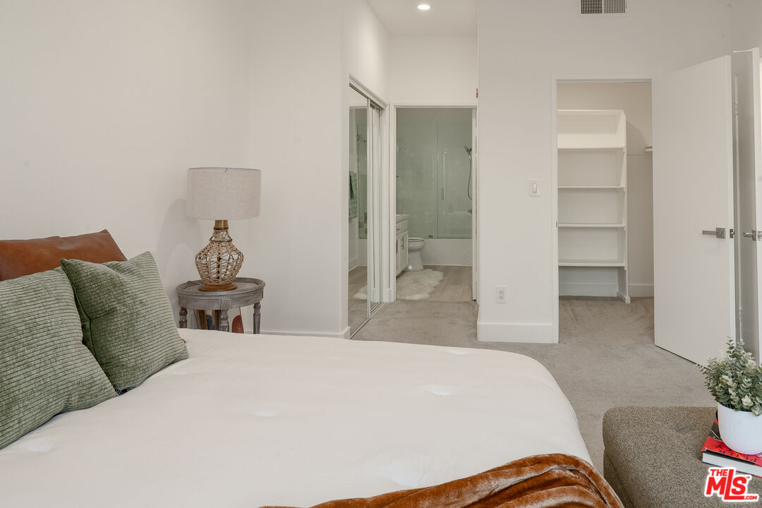 1225 Armacost Ave Unit: 205