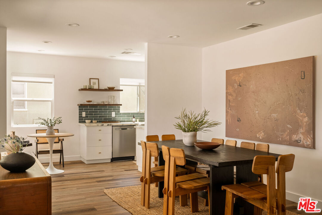 3775 Sutro Ave