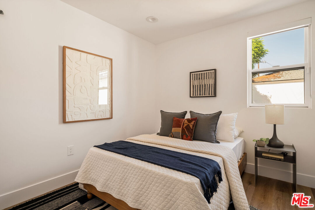 3775 Sutro Ave