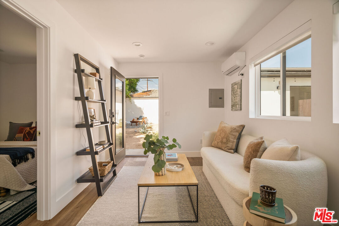 3775 Sutro Ave