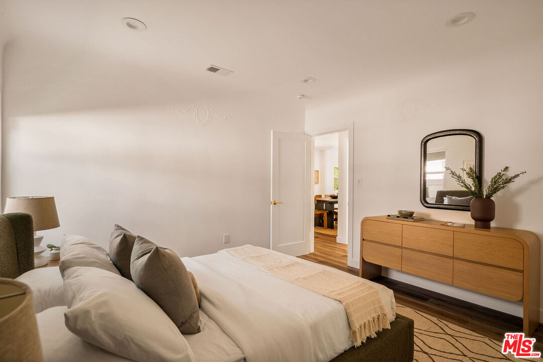 3775 Sutro Ave