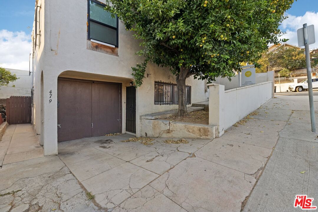 3528 Floral Dr