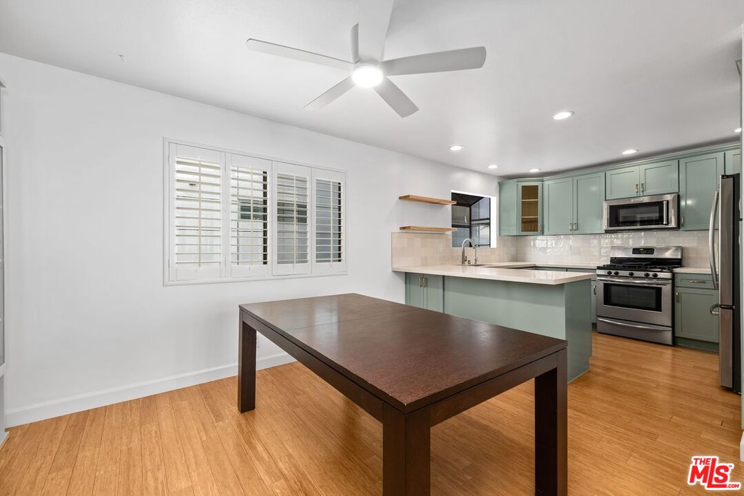 1742 Stoner Ave Unit: 2