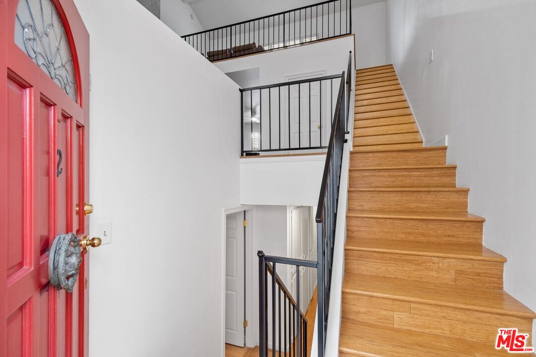 1742 Stoner Ave Unit: 2