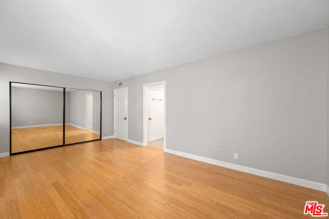1742 Stoner Ave Unit: 2