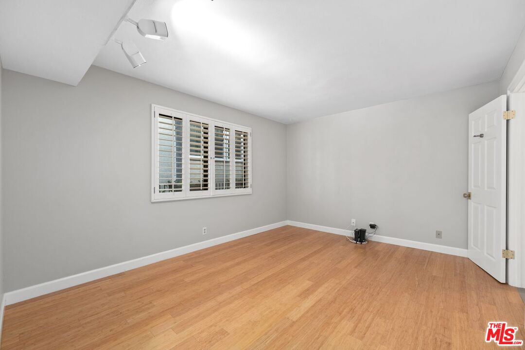 1742 Stoner Ave Unit: 2