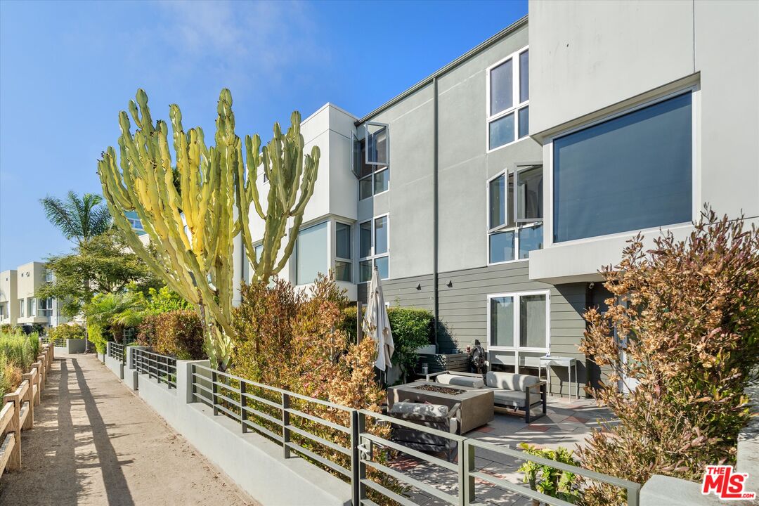 310 Washington Blvd Unit: 503