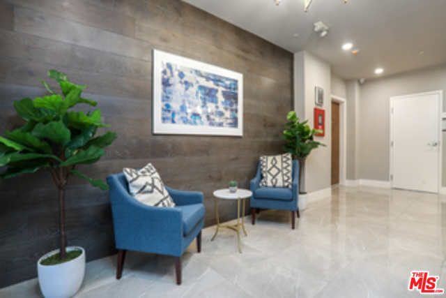 909 S LE DOUX RD Unit: 302