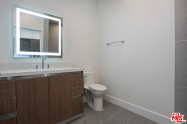 909 S LE DOUX RD Unit: 302