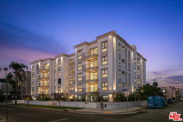 1070 S Holt AVE Unit: 102