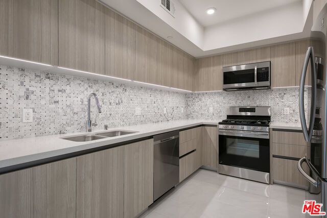 1070 S Holt AVE Unit: 102