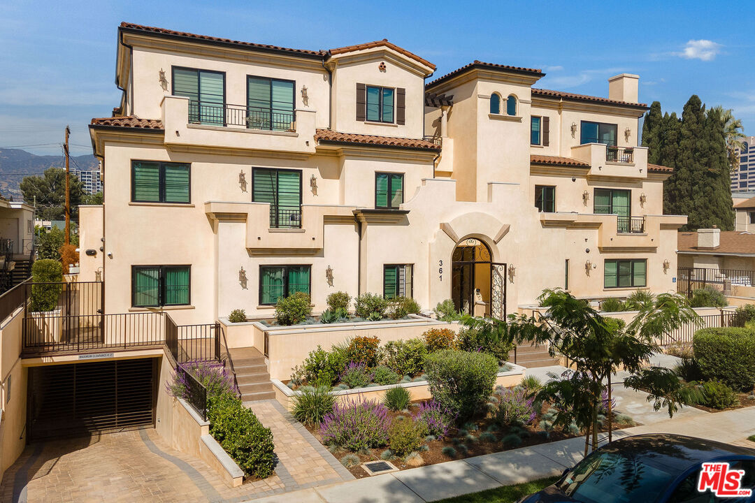 361 Myrtle Unit: 204