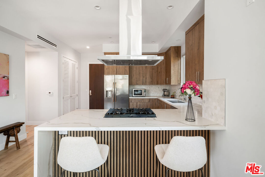 361 Myrtle Unit: 204