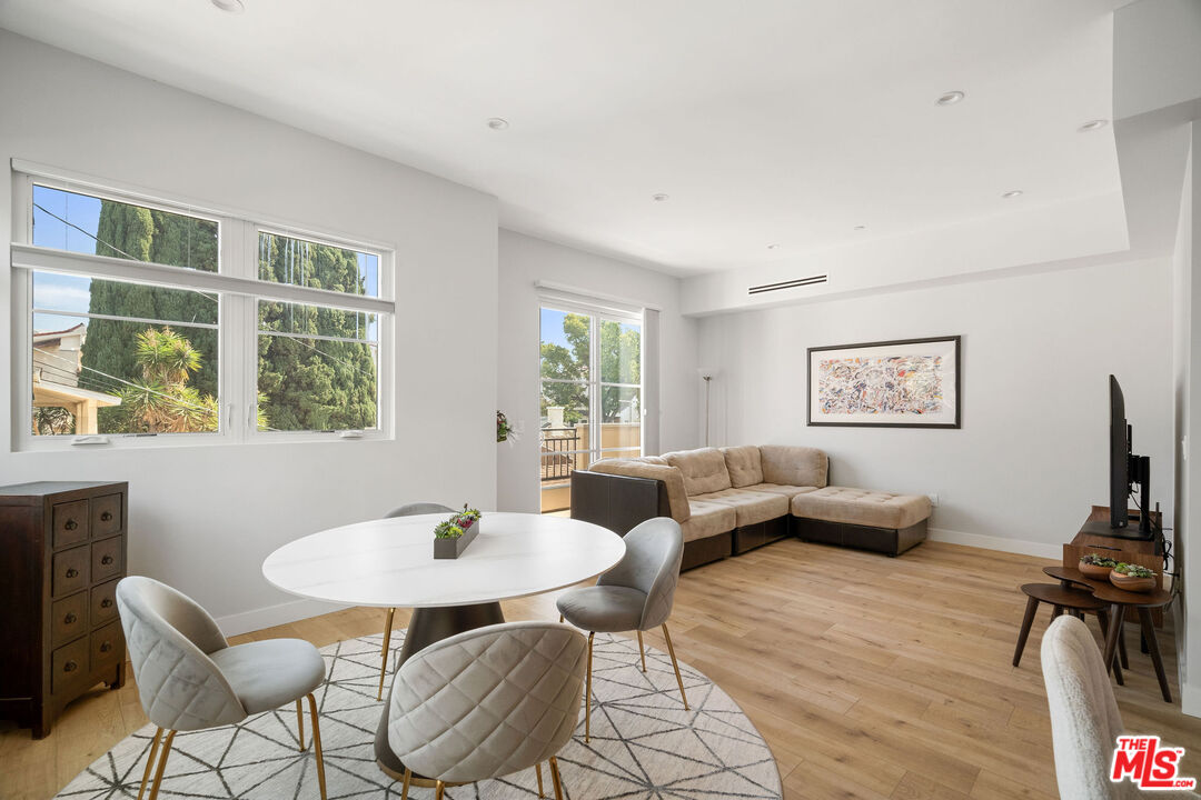 361 Myrtle Unit: 204