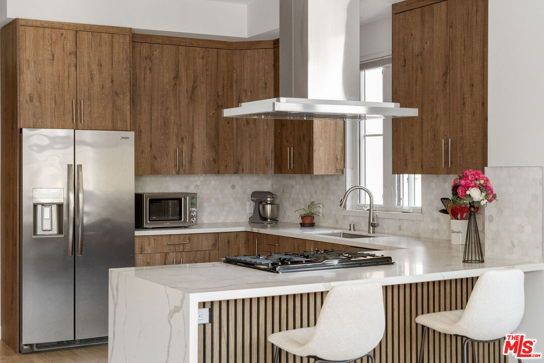 361 Myrtle Unit: 204