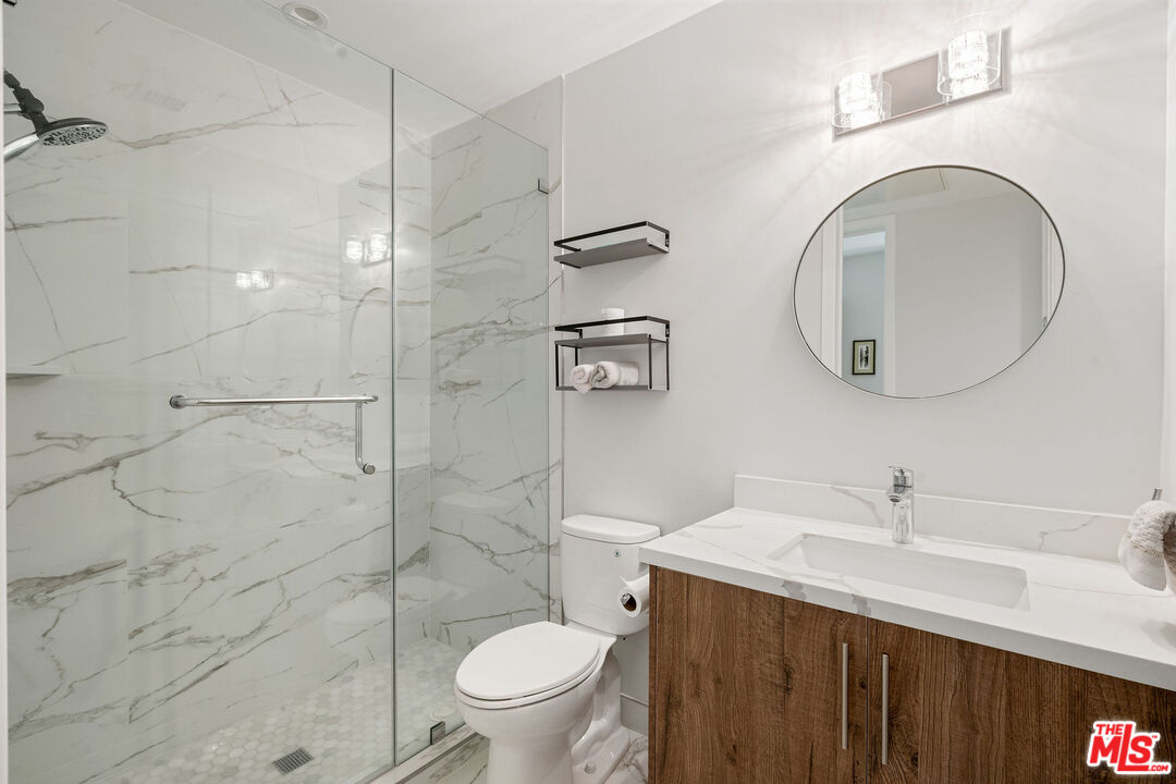 361 Myrtle Unit: 204