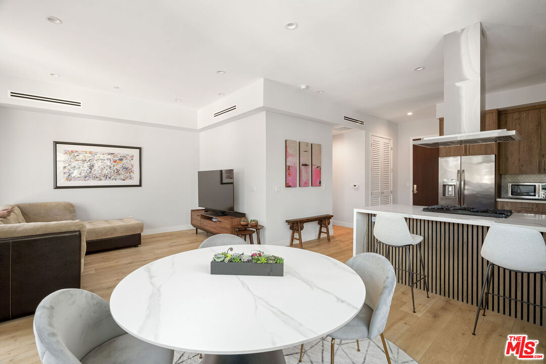 361 Myrtle Unit: 204