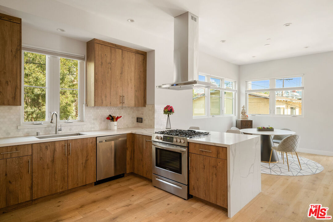 361 Myrtle Unit: 204