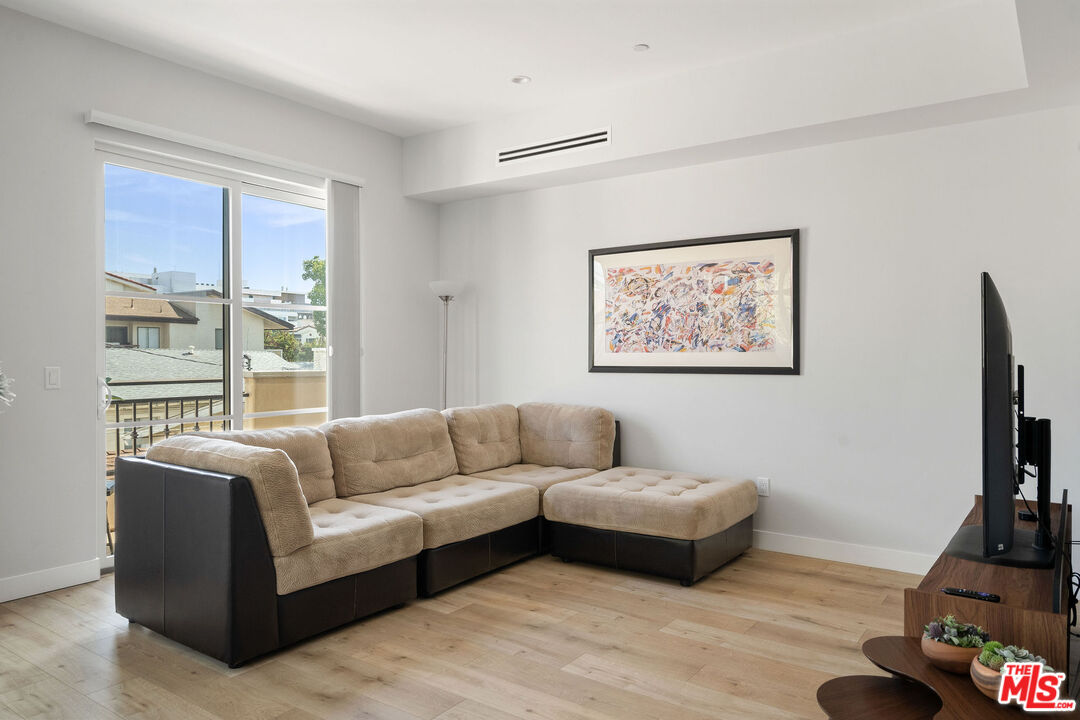 361 Myrtle Unit: 204