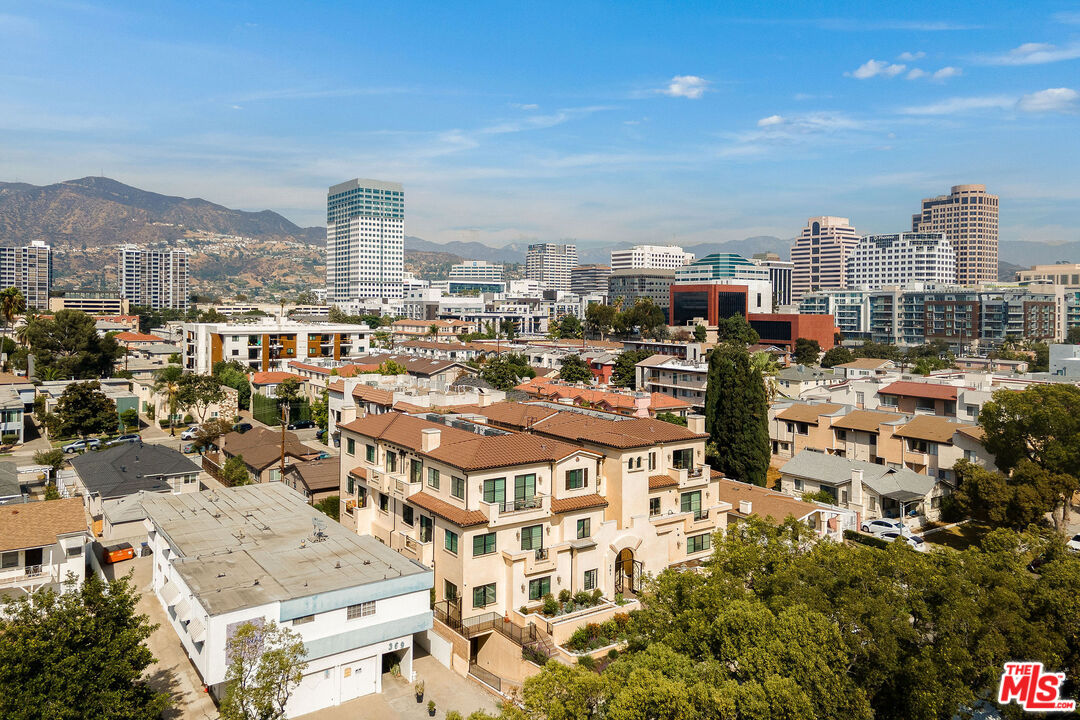 361 Myrtle Unit: 204