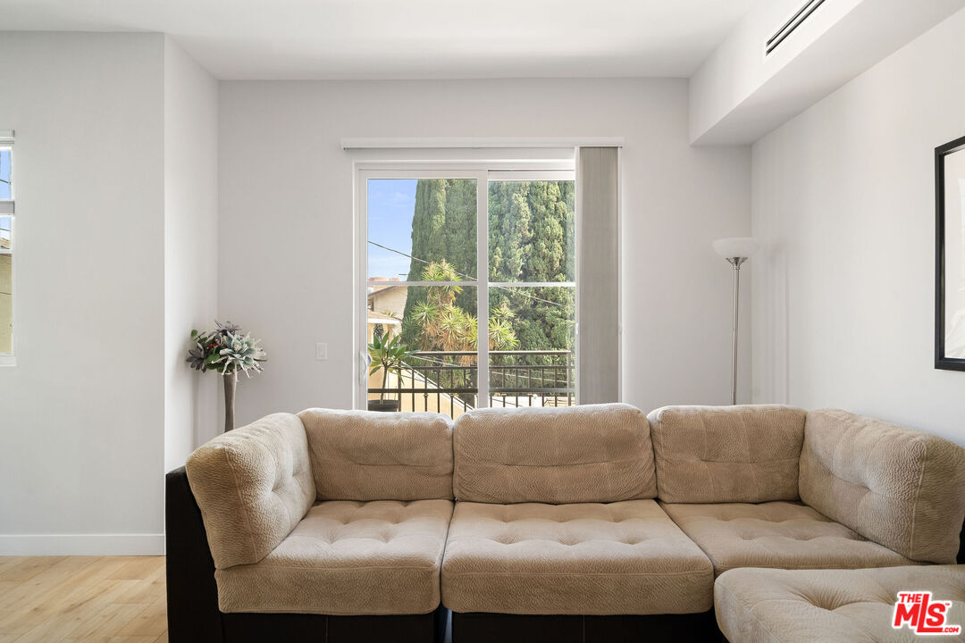 361 Myrtle Unit: 204