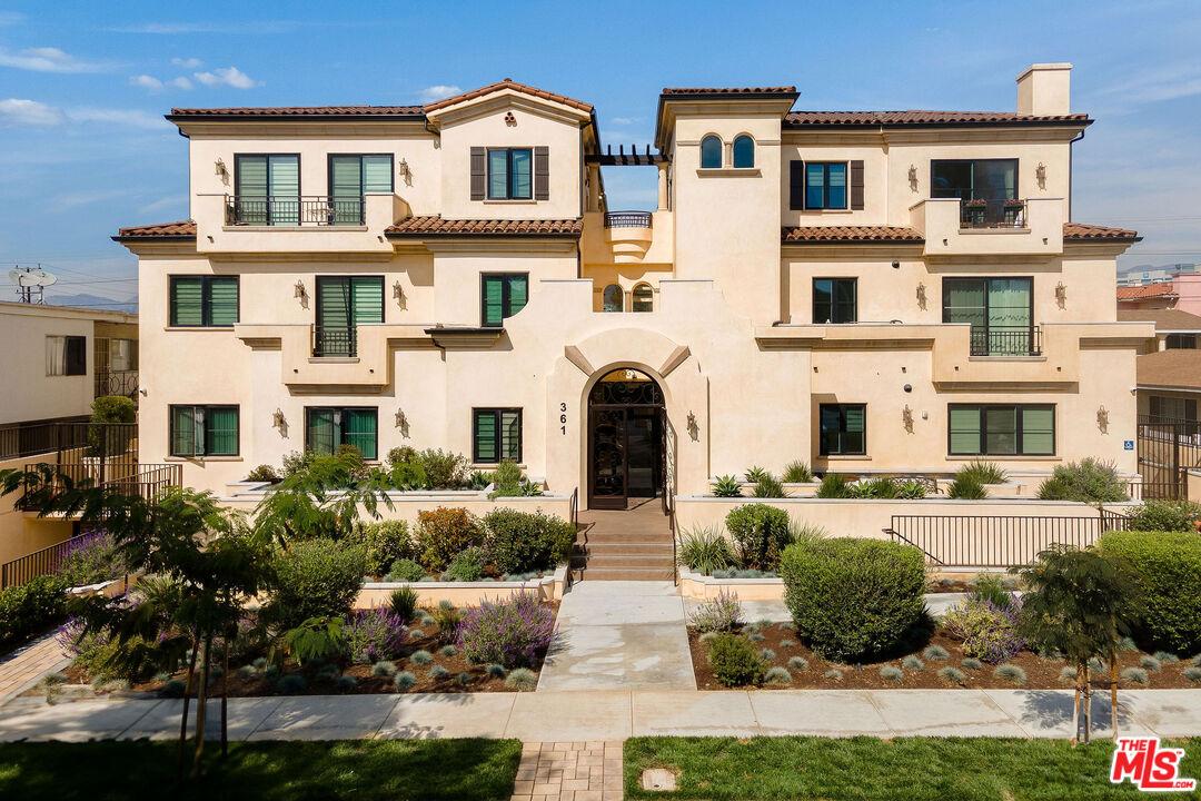 361 Myrtle Unit: 204