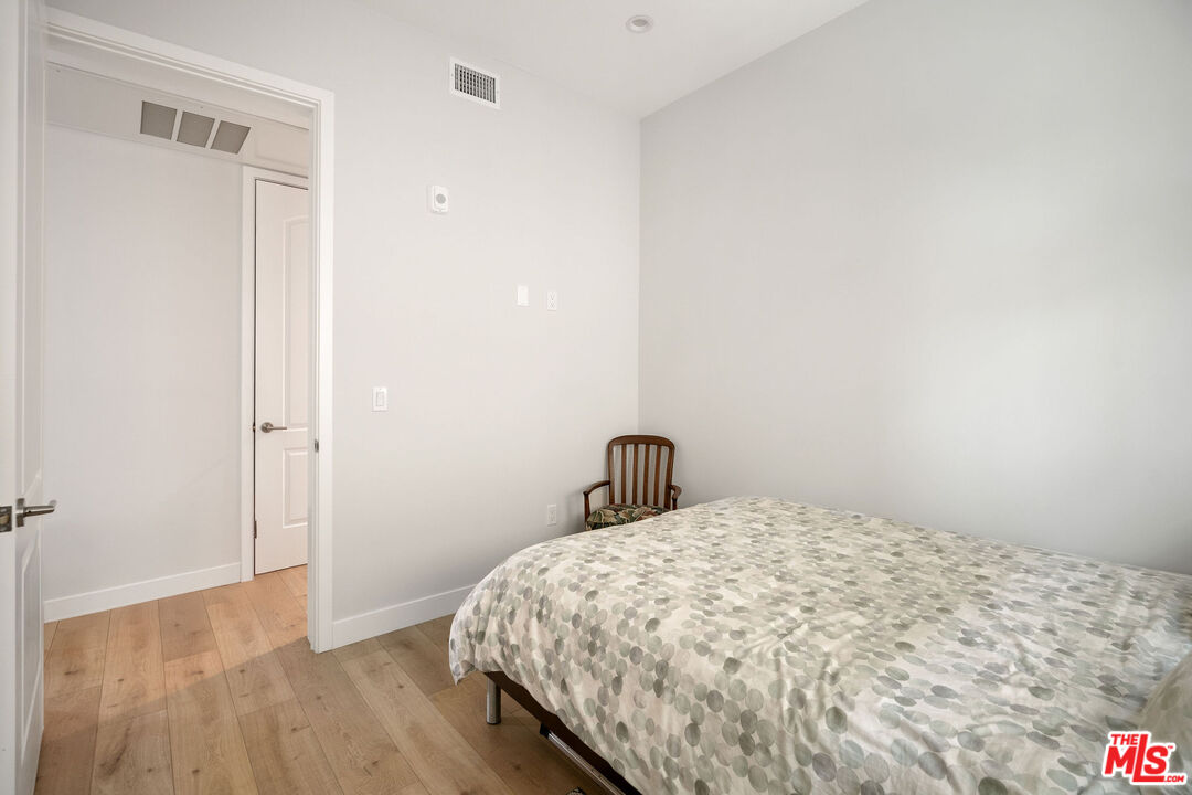 361 Myrtle Unit: 204