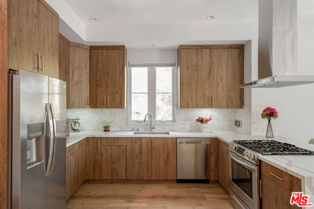 361 Myrtle Unit: 204