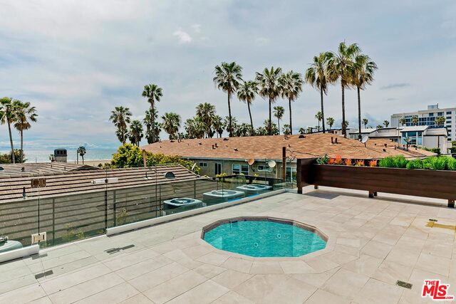 141 HOLLISTER AVE