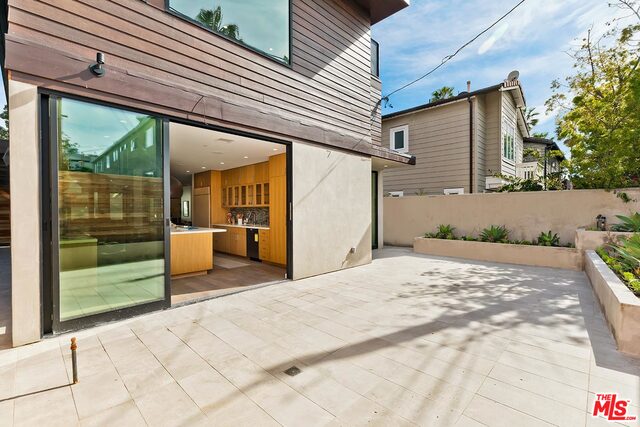 141 HOLLISTER AVE