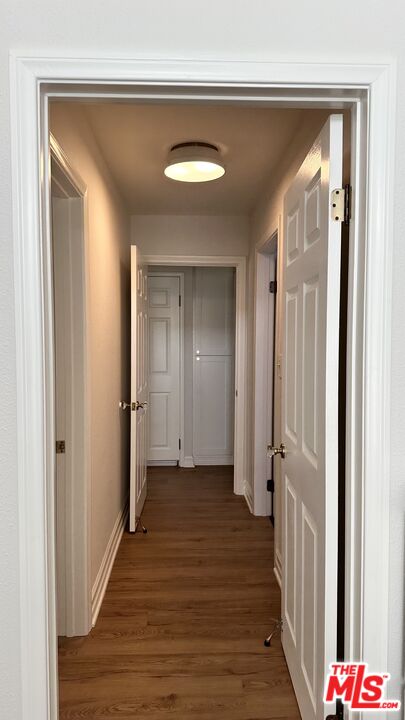 9707 Charnock Ave Unit: 201